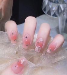 -悦指间美甲美睫
