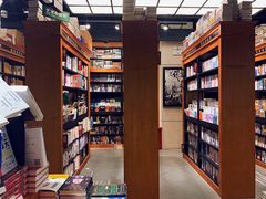 -西西弗书店&矢量咖啡(凯德晶萃广场店)