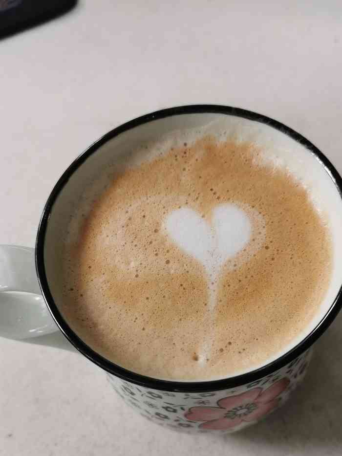 songcoffee咖啡恋曲-"拿铁挺实惠的工作日购买只需20元,口感也.