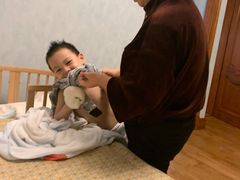 -爱的果实月嫂育婴师(世纪东方店)