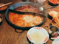 -萍姐火锅·公路夜市(武汉首店)