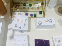 -LADY FAFA(巨鹿路陕西南路路口店)