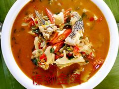 特色酸笋煮鱼-傣泐金湾餐厅