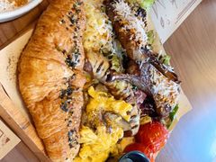 -Mark&Mars Restaurant