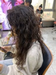 -藤野造型烫发染发