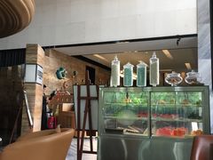 -深圳温德姆至尊酒店·大堂吧·户外花园