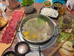-六合里雄记汕头牛肉火锅(东门店)