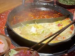 -赵美丽·重庆社区火锅·直营店(火车东站·中豪国际店)