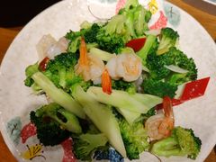西兰花炒虾仁-蜀宴小调·精致家常菜(来福士店)