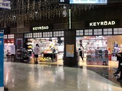 -吾悦广场(南京鼓楼店)