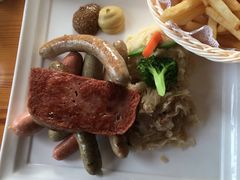 -LENBACH兰巴赫西餐啤酒坊(大连星海广场店)