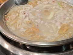-老来福·非遗酸汤兔(凯旋路店)