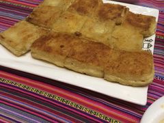 -香巴拉云南餐厅(华莱坞店)