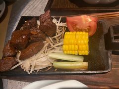 -穹六人间 people 6(岳阳路店)
