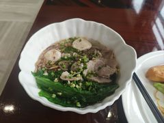 -深圳君逸国际酒店(龙岗横岗塘坑地铁站店)
