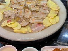 -宏宏无烟石板烧烤