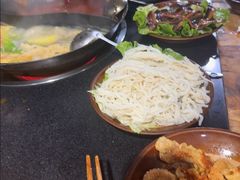 -重庆故事姊妹老火锅(财经学院店)