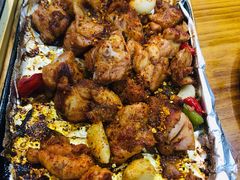 -老东镇啤酒屋海鲜加工·蒸汽海鲜·海鲜烧烤(台东店)