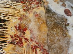 -辣八香新疆孜然串烤火锅(环球港店)