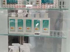 -福奈特洗衣洗鞋(宝山一二八纪念路店)