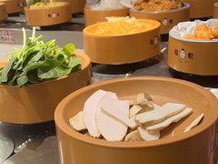 -龍歌自助小火锅(市南金茂湾店)
