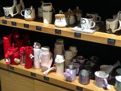 零售区-星巴克臻选(郑州国贸360广场店)