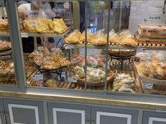 面包甜点陈列柜-BreadTalk面包新语·烘焙蛋糕(广州白云五号店)
