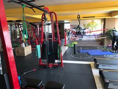 -越·健身工作室(华尔兹广场写字楼B栋店)