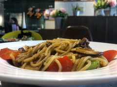 -萨卡屋亲子乐园·餐厅(龙山万物工场店)