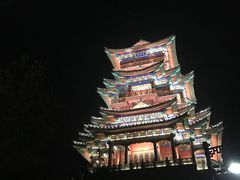 -定都峰