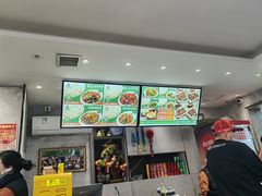 大堂-歹歹的加个面过油肉拌面