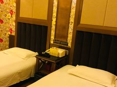 -东方之珠洗浴休闲广场(大港店)