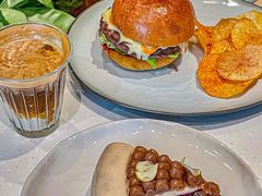 -潮一不贰·法式甜品·生日蛋糕·西式简餐(外滩店)