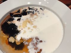 -RUXU入续糖水铺与包(卓悦中心店)