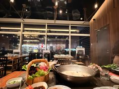 -捞王锅物料理(上海世茂广场店)