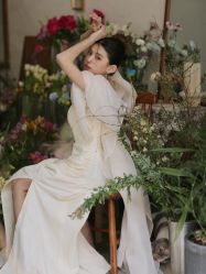 -艾米丽婚纱礼服