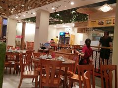 大堂-丹江口渔村·湘味厨房(桃园店)