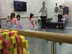 -Isee灰姑娘国际儿童艺术中心(BHGMall店)