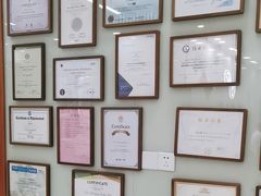 -茂菊口腔连锁(浦东南路店)