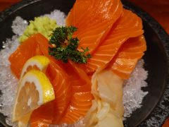 三文鱼生鱼片-円满日式居酒屋(蓉花路美食街店)