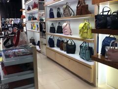 -Longchamp(佛罗伦萨小镇奥特莱斯店)