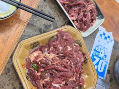 -黄利砖万峰林布依特色酸笋牛肉馆