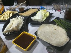 -云晓光头烧烤吧(盛夏店)