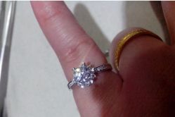 -威德钻石-克拉钻大本营(南京东路店)