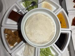 -羲和雅苑•北京烤鸭(陆家嘴中心店)