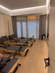 -依灵瑜伽普拉提连锁