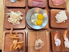 -银米·云南传统过桥米线(双廊黑金冠店)
