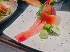 -铭牛烧肉·和牛海鲜自助(高新月牙湖店)