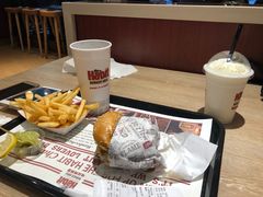 -The Habit Burger Grill 哈比特汉堡(爱琴海店)