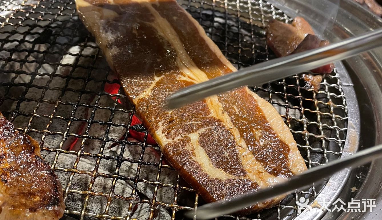 品店 韩都碳火烤肉店